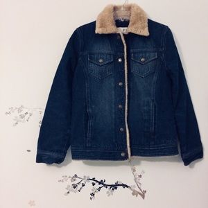 Vintage Denim Jacket with Fur Trim